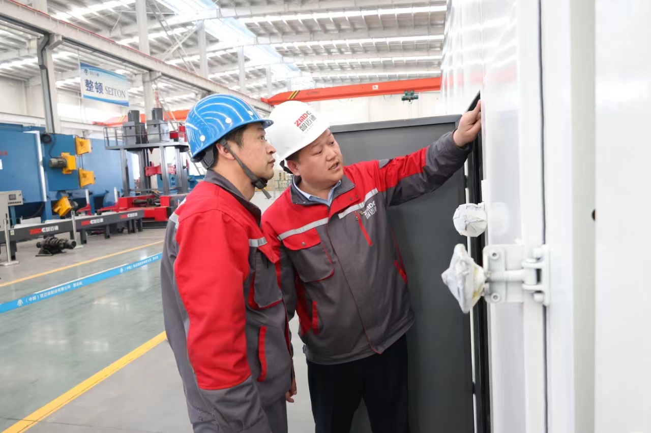 實干擔當！智邁德董事長張兆瑞榮獲濰坊民營企業家百名“敢創先鋒”